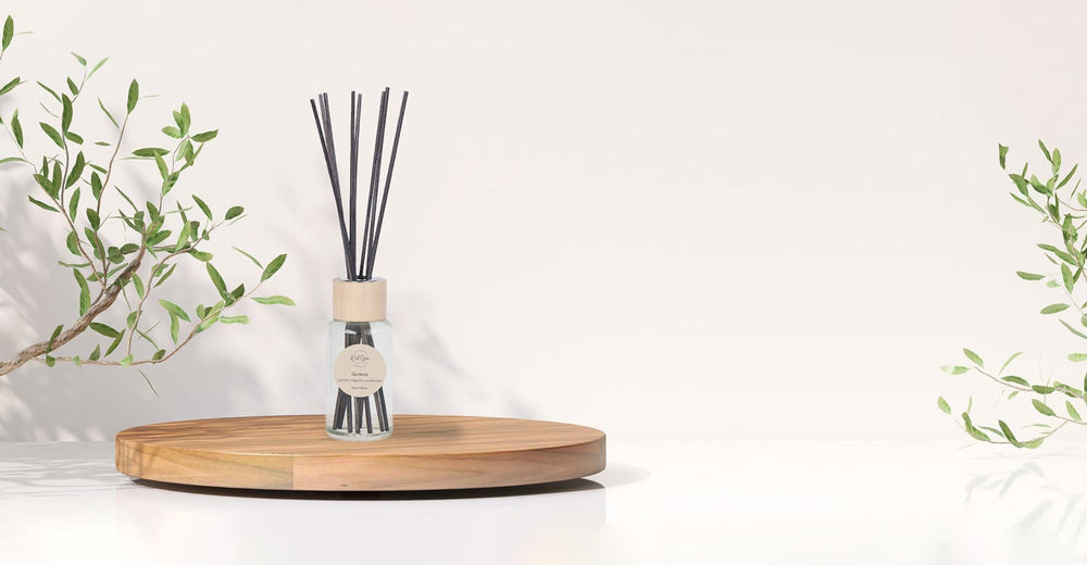 FLAMELESS CANDLES - REED DIFFUSERS